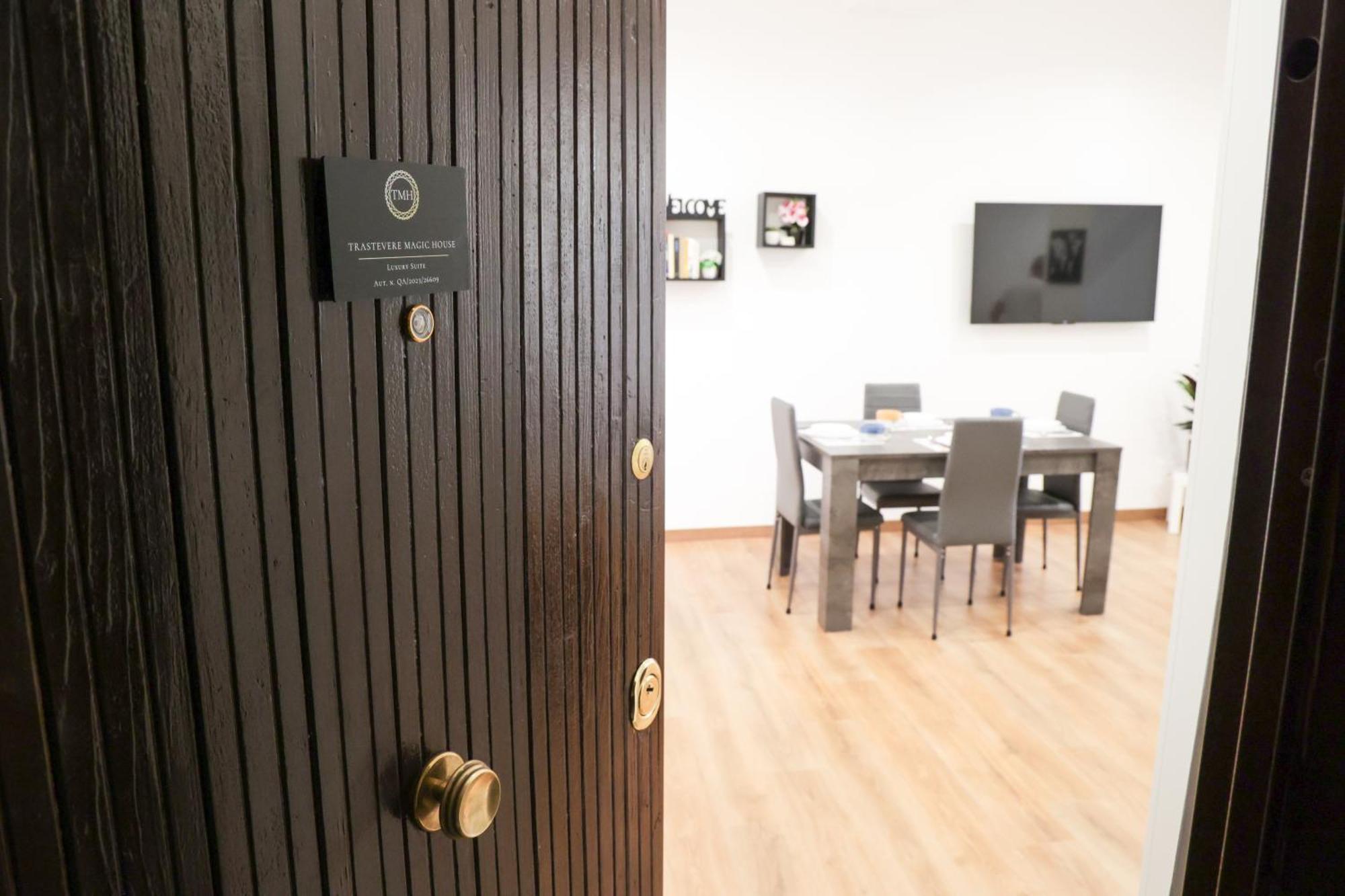 Trastevere Magic House Luxury Suite Ρώμη Εξωτερικό φωτογραφία
